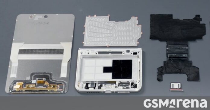 Huawei Pura X is disassembled in this video