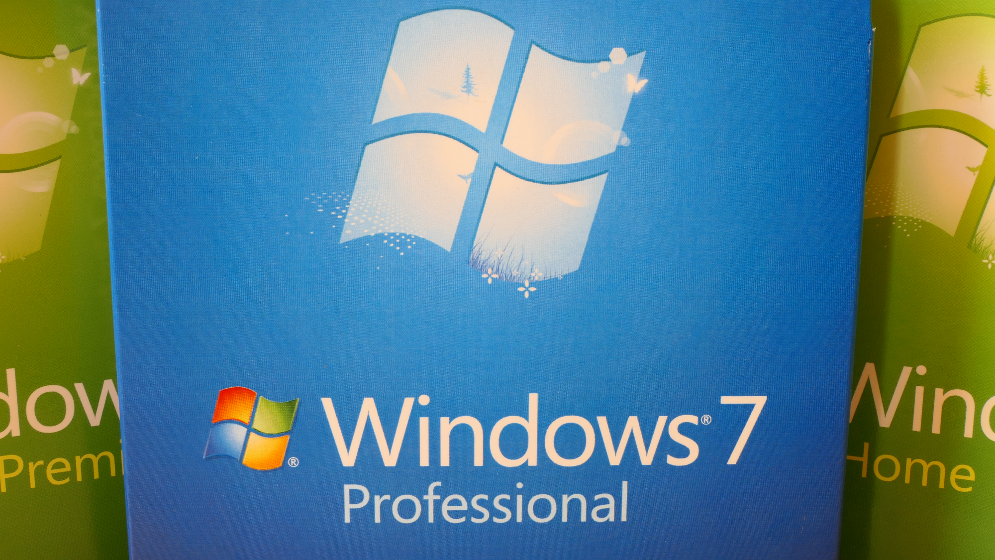 Windows 7 would take a long time to load with a solid background. Now we know
