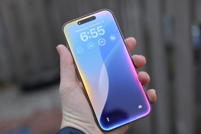 Ex-Siri head reportedly wanted Apple to choose Google’s Gemini over ChatGPT