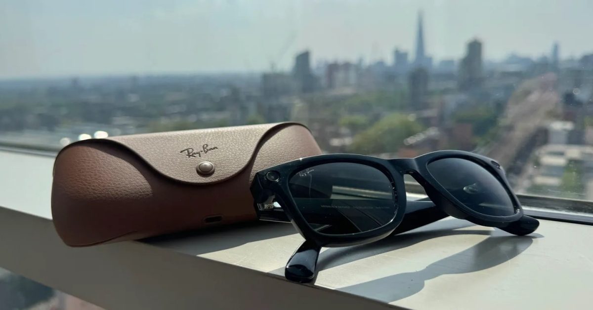 Report: Apple plans to release AI smart glass next year