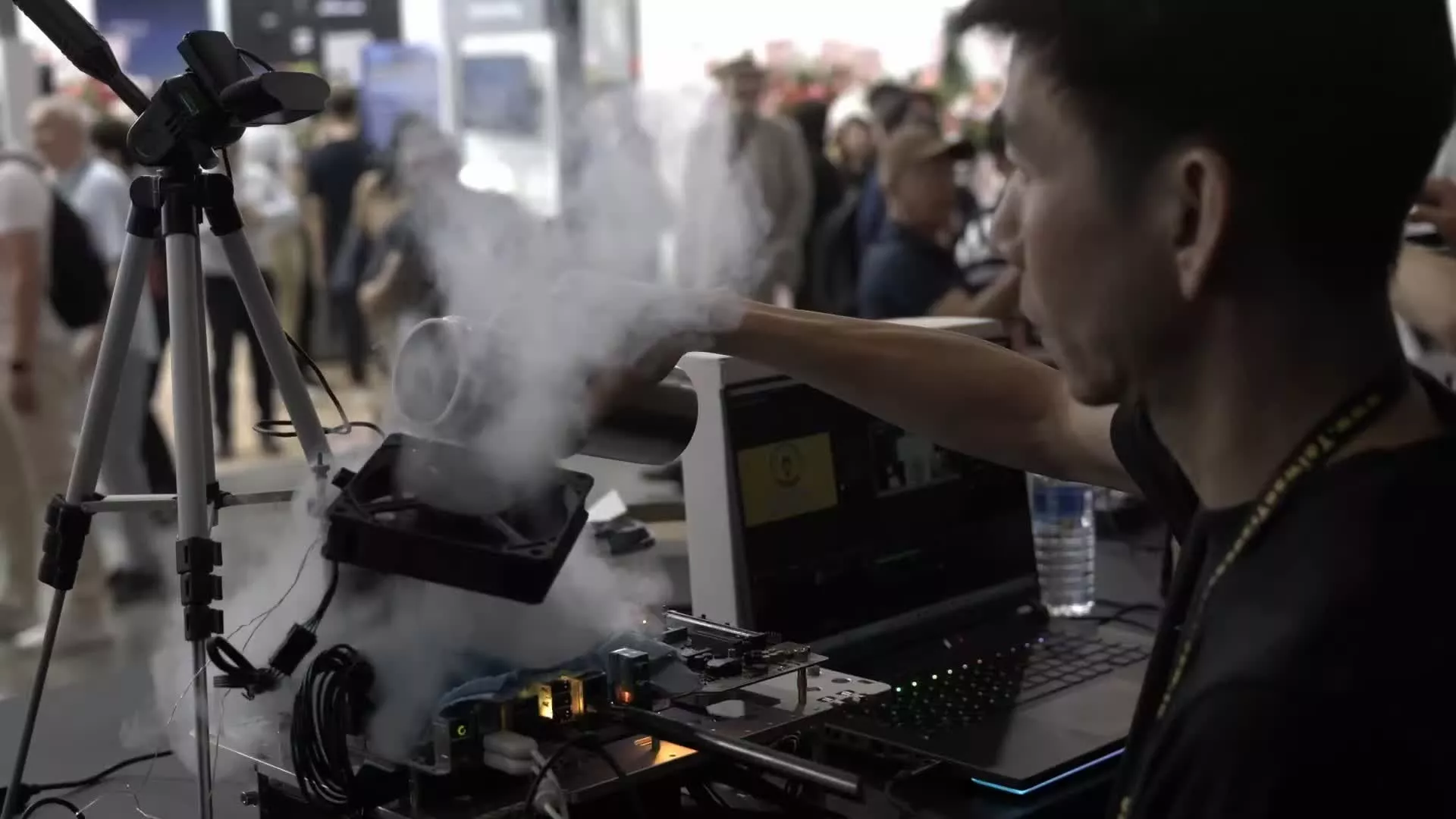 Intel integrated graphics have been overclocked up to 4.25 GHz. This beats the RTX 490’s record.