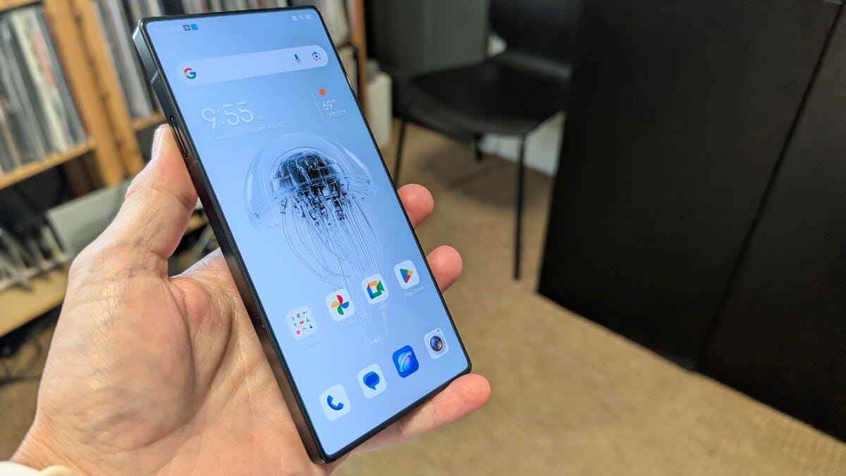 I bought this Android phone for $750 instead of my Pixel 9 Pro and I’m glad I did