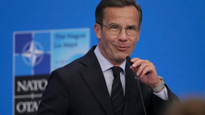 prime-minister-of-sweden-is-dragged-for-admitting-he-uses-chatgpt-to-help-him-make-decisions.jpg Prime Minister of Sweden is dragged for admitting he uses ChatGPT to help him make decisions