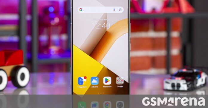 More details about the iQOO 15 leak including main camera specifications