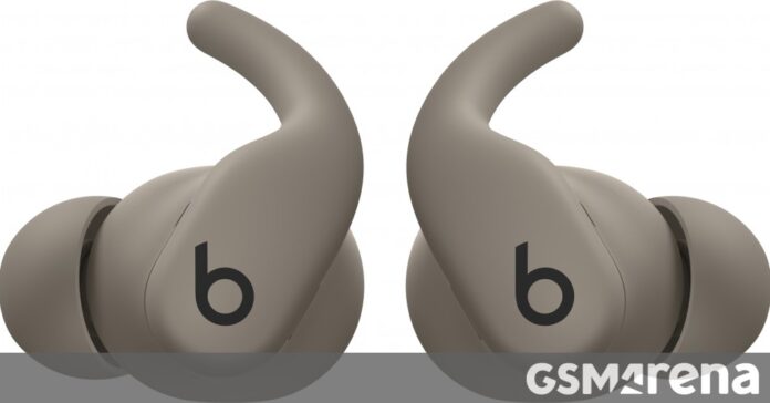 apple-powerbeats-fit-design-and-colors-leaked.jpg Apple Powerbeats Fit design and colors leaked